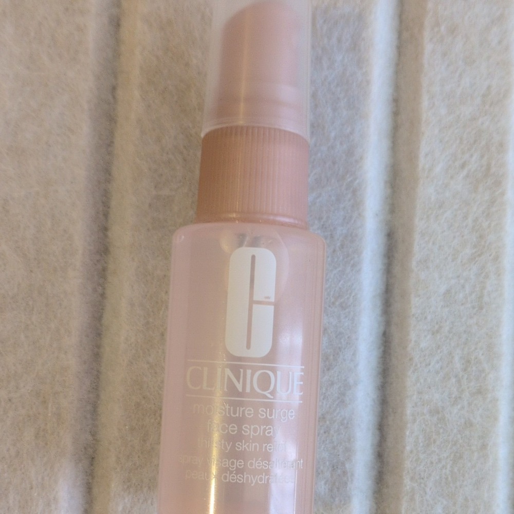 Clinique Moisture Surge Face Spray Hydrating Fragrance-Free‎ 30ml Travel Size